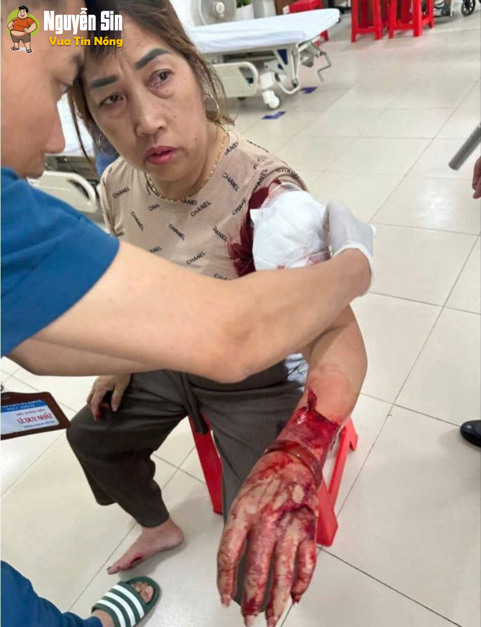 Cập nhật hình ảnh: Thanh Hóa – 1 bà rựa dài, 1 bà rựa ngắn thi đấu giáp lá cà