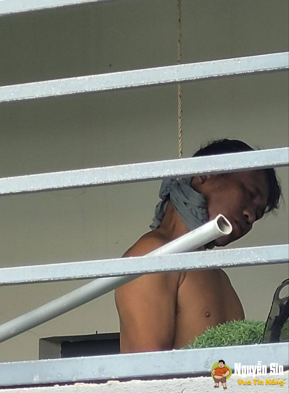 Phước Lộc, Long Đất, Bà Rịa Vũng Tàu: có người đàn ôg chân không chạm đất
