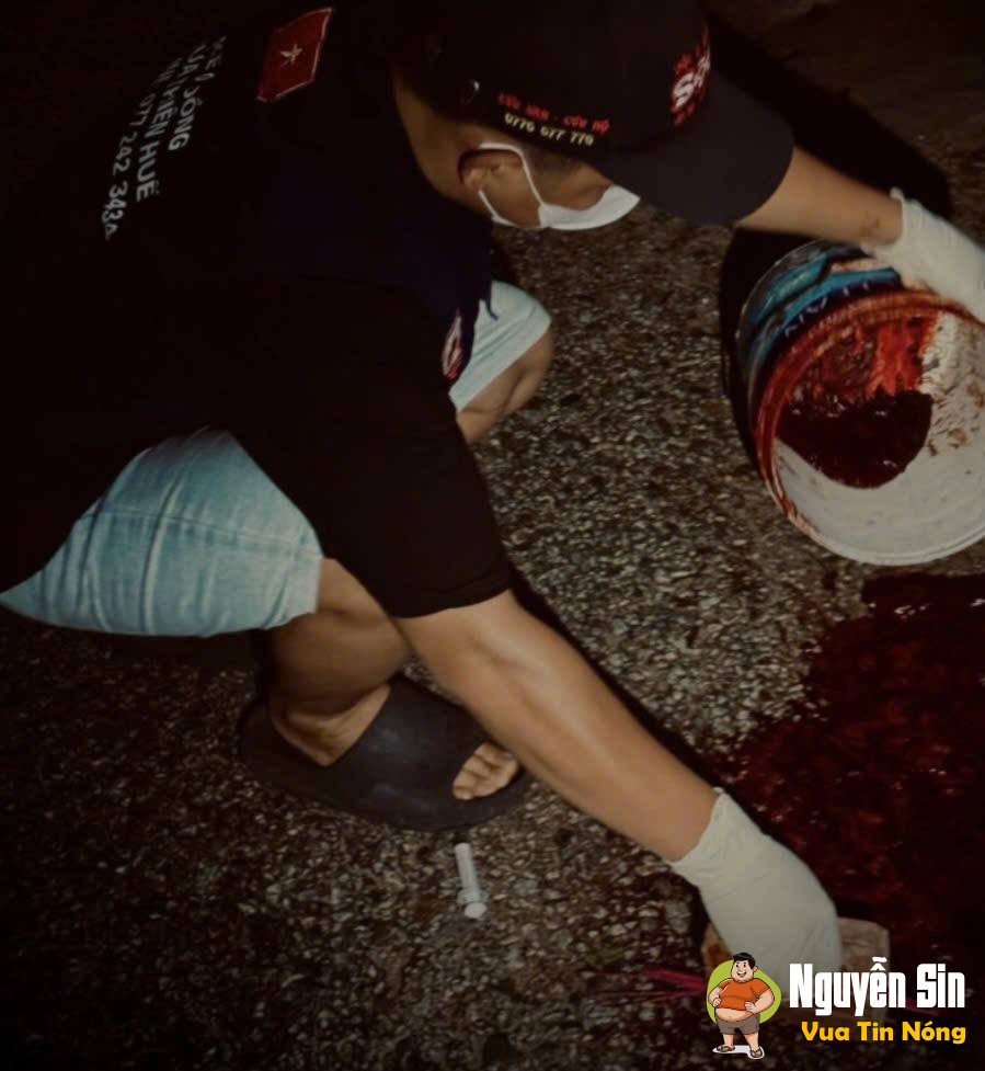 Huế: TNGT khiến 1ngTV.. phải dùng xô thu gom mảnh :((