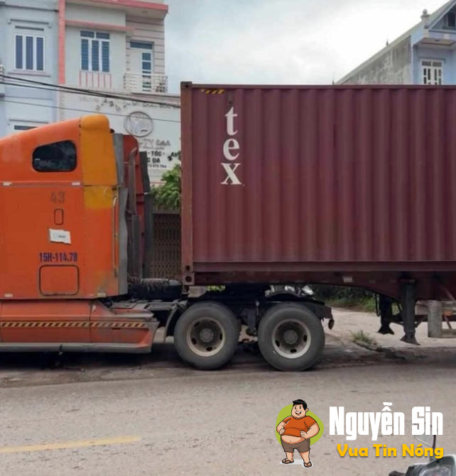 Lục Nam – Bắc Ninh: TNGT qua đường không cần nhìn và xe container..