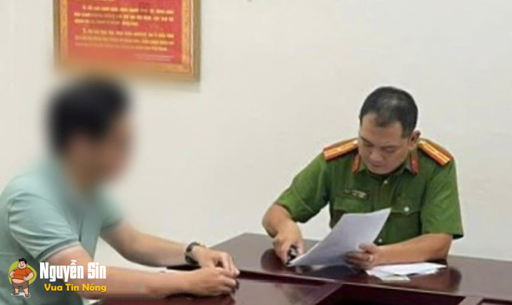 Đã xác định nam thanh niên ‘thoát y’ đuổi theo cô gái trong đêm trên phố Hà Nội
