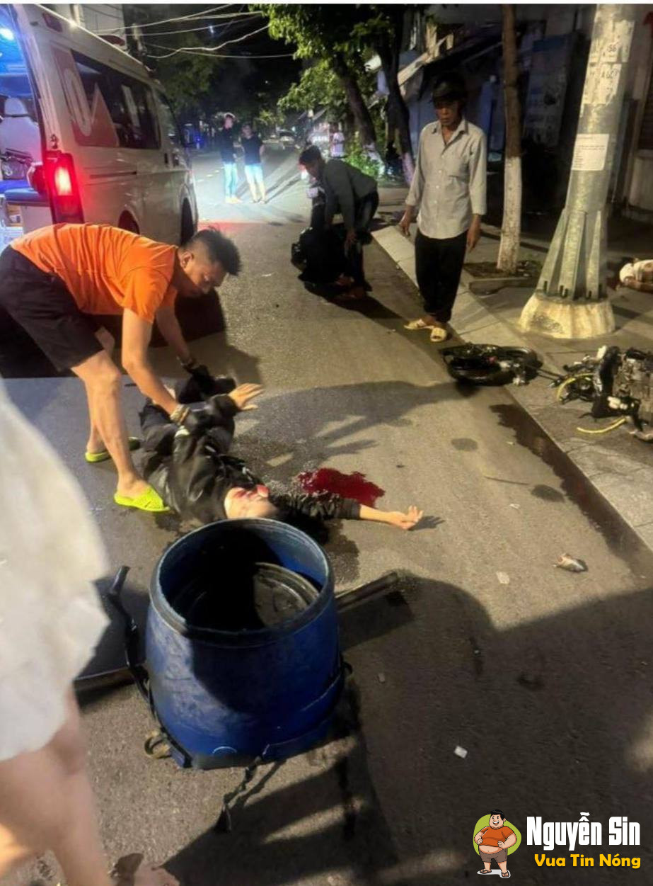 Thành phố Quy Nhơn: 2k7 2k8 tông cô bán hàng (tvong 2ng)