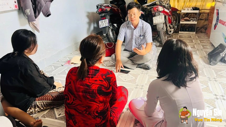 Hai con gái tố cha ruột XHTD
