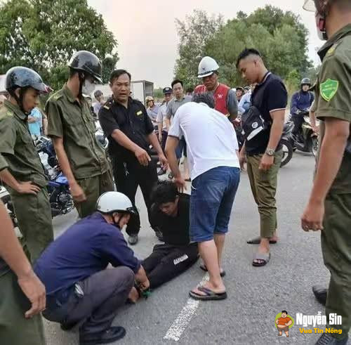 Bình Dương: nghi mau thuan tình cảm, 1 người phụ nữ bị người đàn ông đ-â m TV