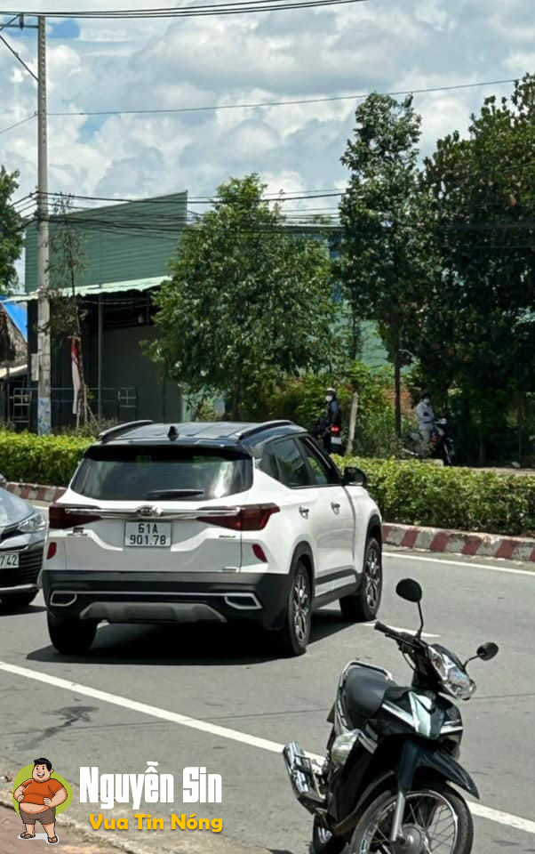 Cầu Ông Cộ- Bình Dương: Ông chú xe ch:ặn xe đ:ập kính và hỏi biết ổng là ai không?