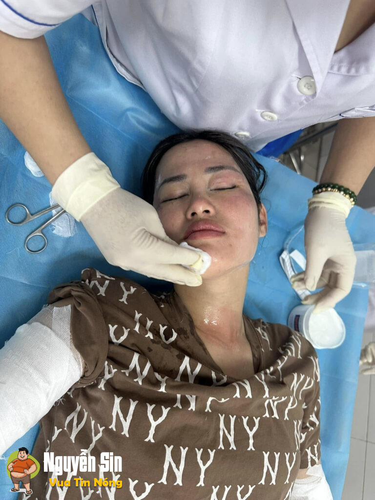 Sinh nhật vui vẻ bỗng chốc thành ác mộng vì bóng bay phát nổ!
