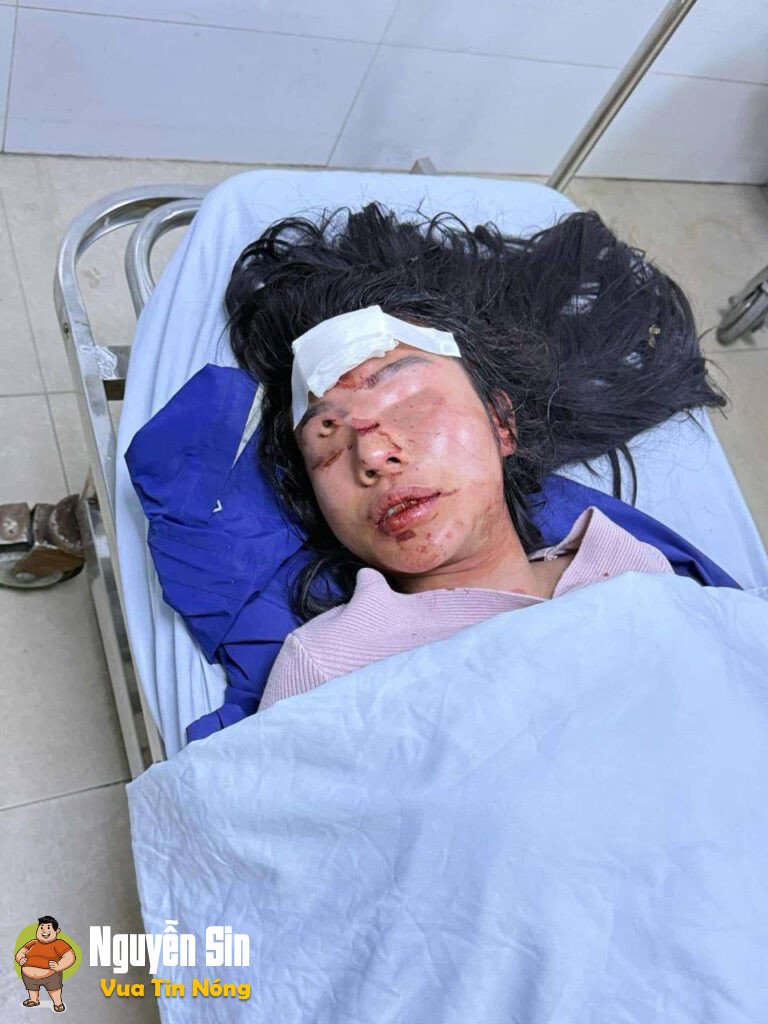 Ngoài kia không biết thế giới yêu nhau kiểu gì Ngoài kia không biết thế giới yêu nhau kiểu gì