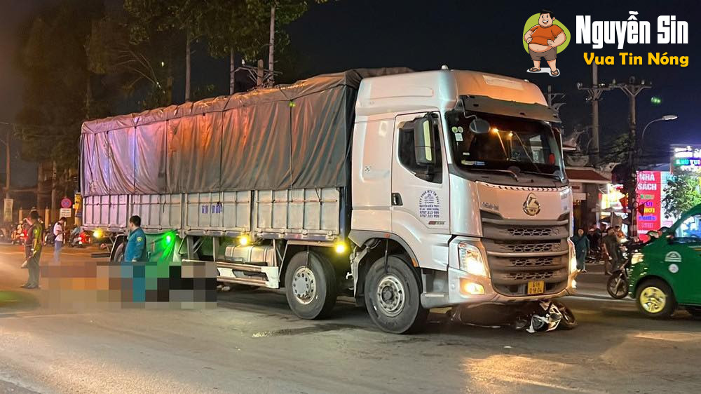 Cam hành trình quay lại vụ vcham làm hai mẹ con không qua khỏi tối qua ở ngã ba chùa Cao Đài, phường Linh Xuân.