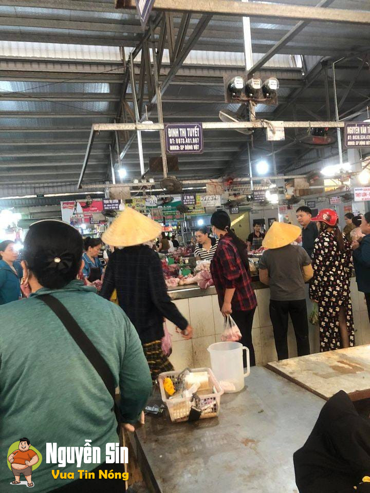 Chợ Đông Vệ, Thanh Hoá: bà bán giò bị ông bán tăm bông đ@m gục