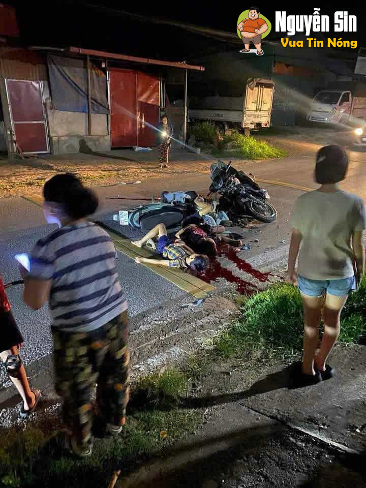 Điềm He, Lạng Sơn: 2 xe máy vcham… 2 em hs ko đội mũ và 1 người đàn ông ng/uy kịch