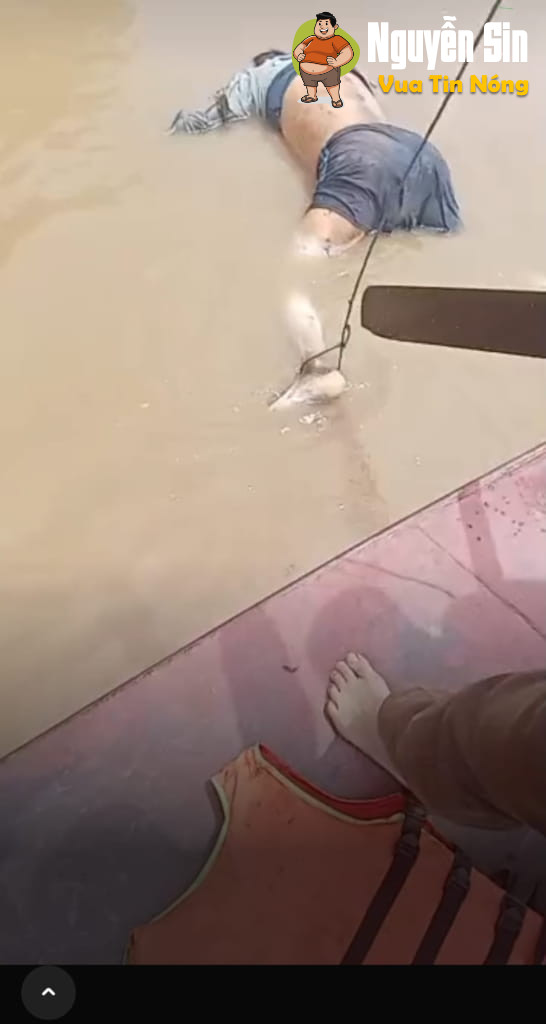 Tiếp tục phát hiện thithe là nam giới trên sông Hồng nghi là nannhan sập cầu Phong Châu