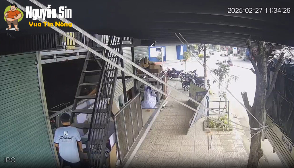 Đà Nẵng: Thanh niên ph:o/ng nhanh lao đ:ầu vào xe tải