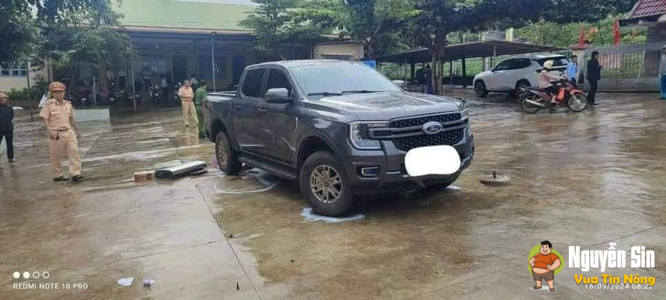 ĐĂK LĂK: Bố lái ô tô đưa con vào sân trường, lúc lùi xe cán tuvong một học sinh lớp 2 ĐĂK LĂK: Bố lái ô tô đưa con vào sân trường, lúc lùi xe cán tuvong một học sinh lớp 2