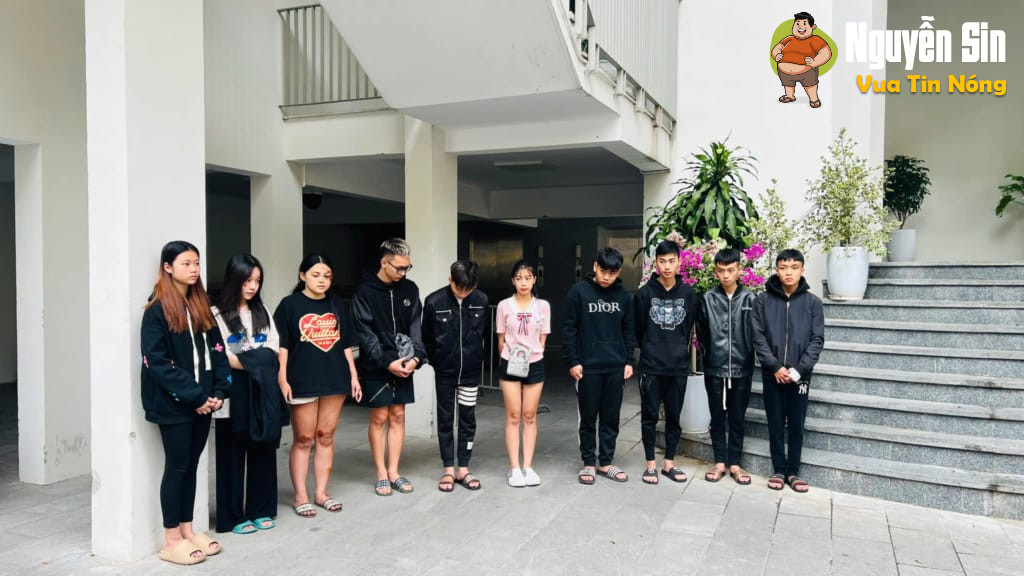 Ngã tư Trần Hưng Đạo, Bà Triệu, Hà Nội: 1 đoàn đua xe tông 1 bạn nữ T*vong tại chỗ