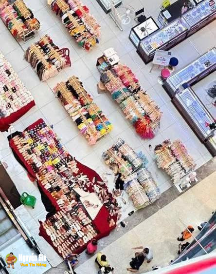 Tiếp tục Vạn Hạnh Mall