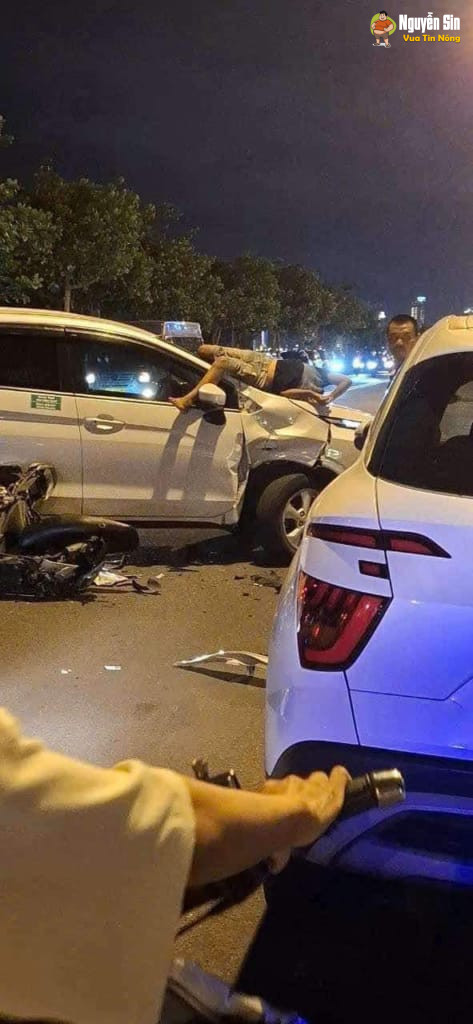 Đường Hoàng Sa Đà Nẵng: Thanh niên 14 tuổi mượn xe máy vach:am với oto t*vong tại chỗ