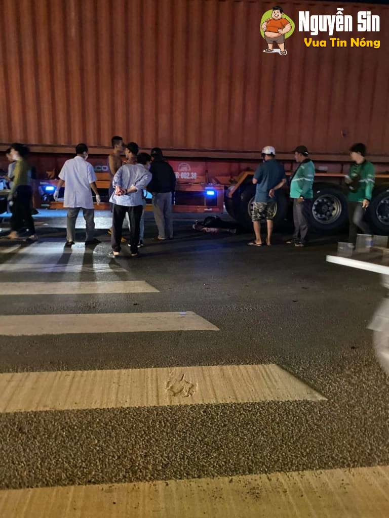 TNGT tại ngã tư Tân Quy, Củ Chi, TPHCM tối hôm qua