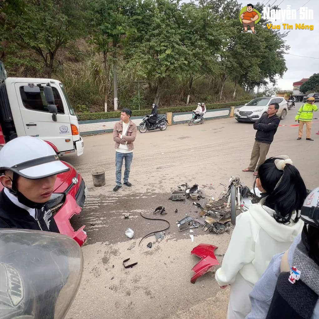 Đường Lê Thanh Nghị – Mộc Châu – Sơn La: 2 cháu phóng thế này thì ông bà nào đỡ kịp