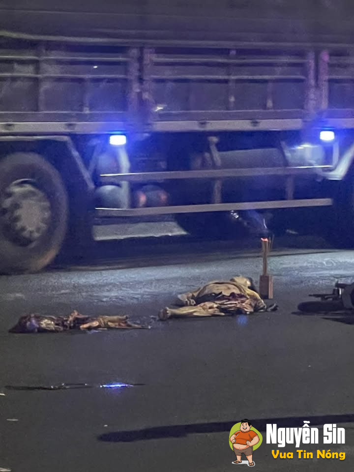 Đồng Nai: Vụ tai nạn giữa 2 xe tai và 1 xe moto. Ninh phát quốc lộ 20. 1 người đi bệnh viện và 1 người ko qua khỏi