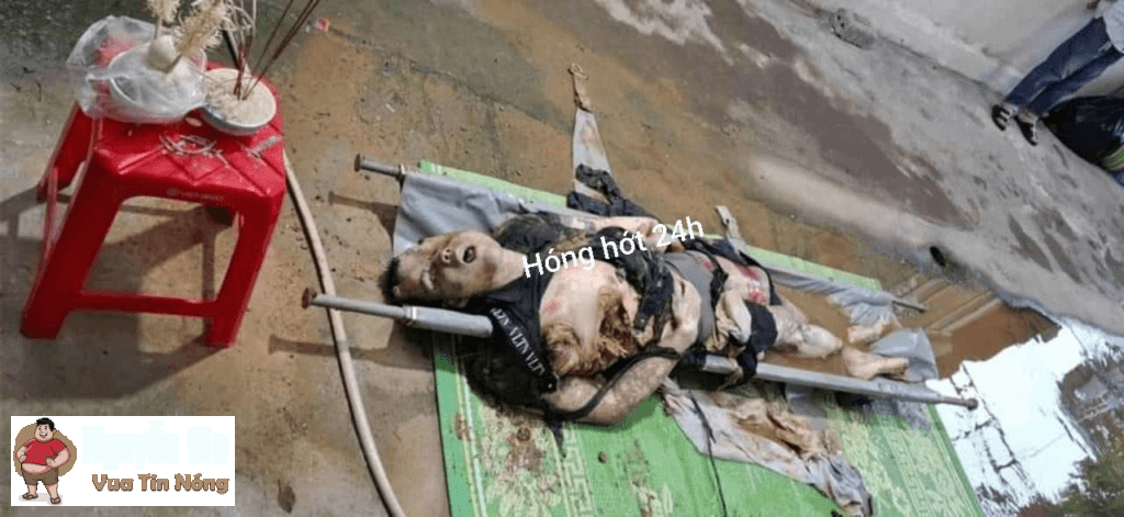 Hà Giang: Khoảnh khắc cả quả đồi đổ sập xuống vùi lấp phương tiện & nannhân dưới đống đất đá.