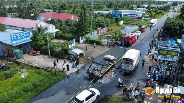 Tai nạn nghiêm trọng ở Cà Mau, xe tải chay rụi, 2 người không qua khỏi.