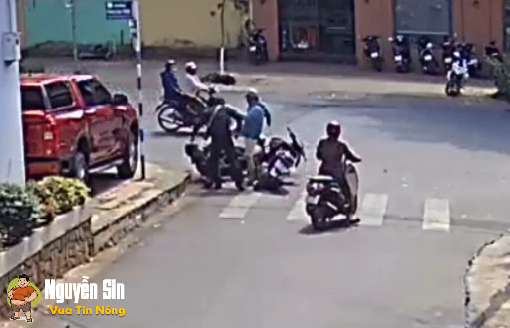 Tại ngã ba Phan Chu Trinh – Đặng Thai Mai, TP BMT, Đắk Lắk
