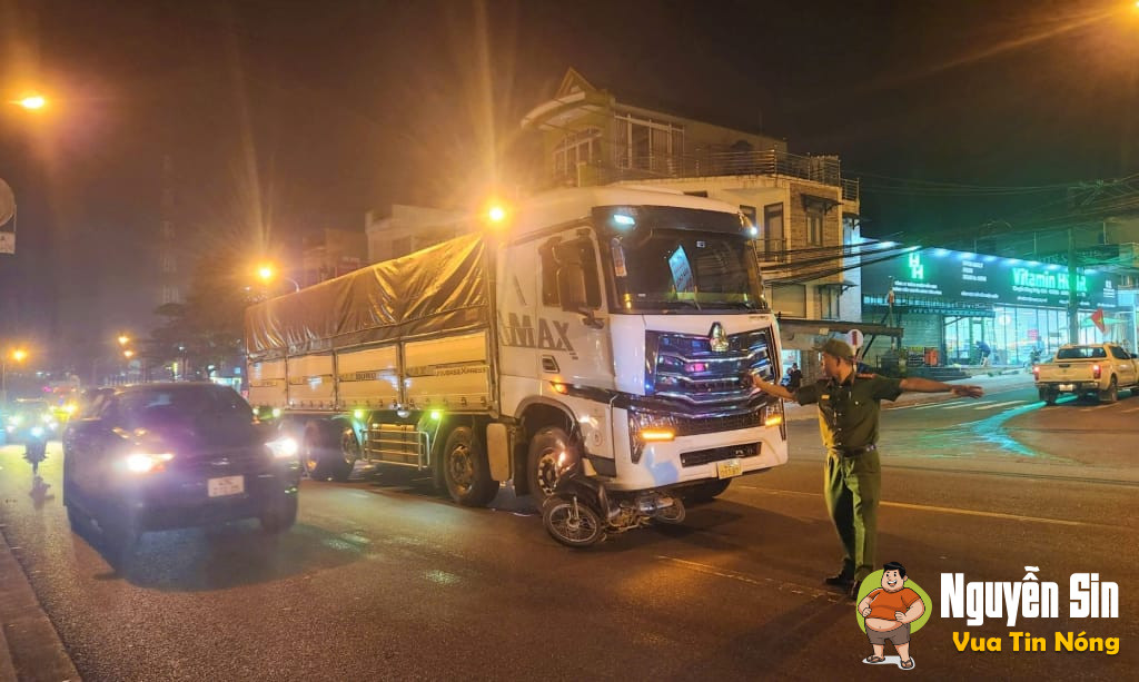 Bảo Lộc, Lâm Đồng: Xe tải varcham với xe máy, người đàn ông m/ất 2 chân