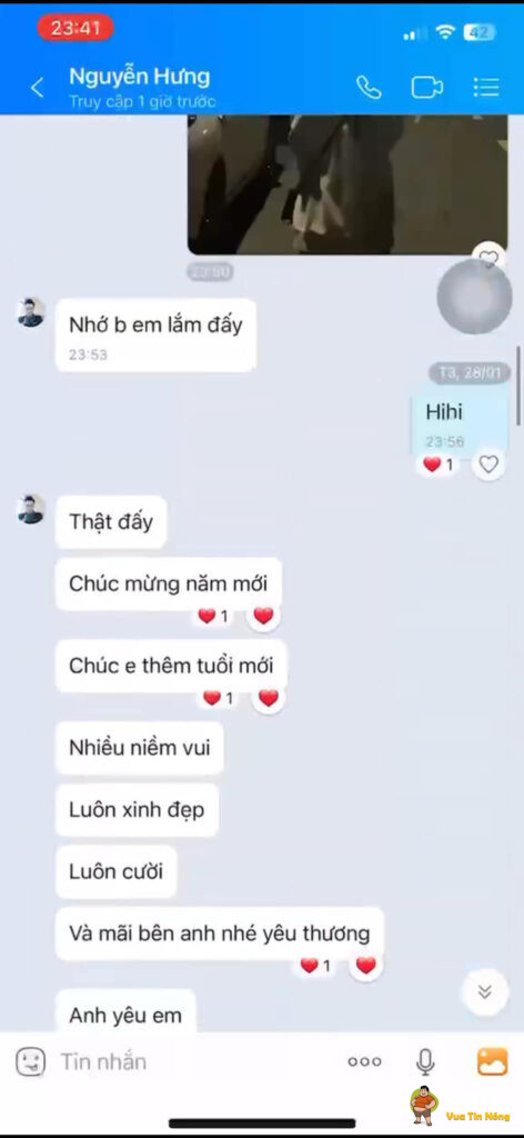 Thanh niên sn 99 bị vợ 2k5 cắm cho quả sừng. Đọc tin nhắn mà nổi hết gai ốc