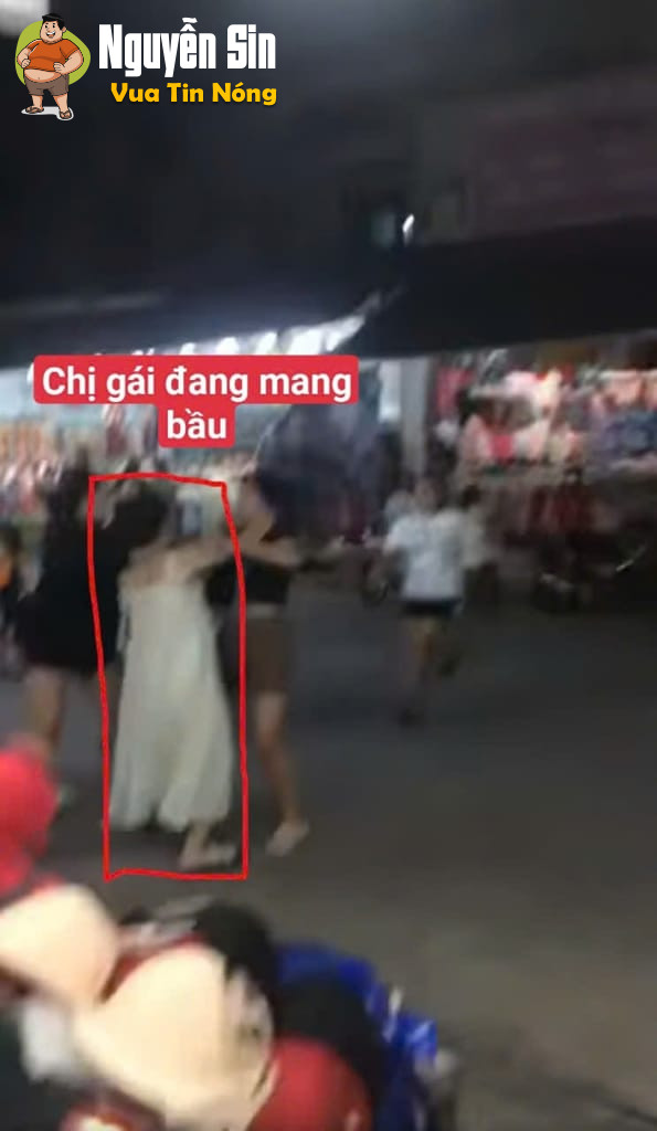 Bến Cát – Bình Dương: Mâu thuẫn 1 chị gái mang bầu 2 tháng bị đ@nh hội đồng