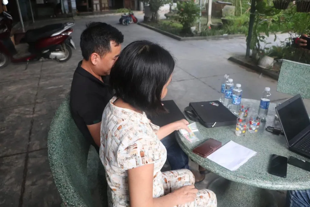 Vụ tờ vé số trúng giải đặc biệt 2 tỷ bị rách: Tòa tuyên bố người mua vé số thắng kiện