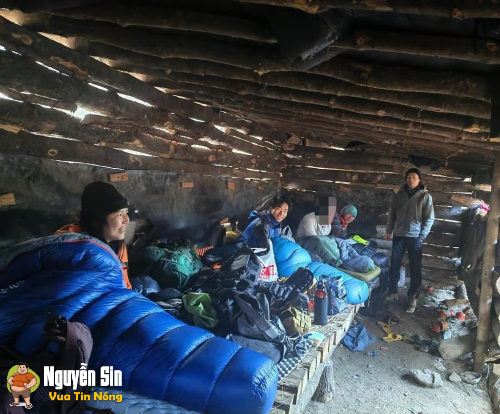 Bị mắc kẹt giữa núi cao 2.500m suốt 10 ngày, chàng trai sống sót nhờ ăn thứ khó tin