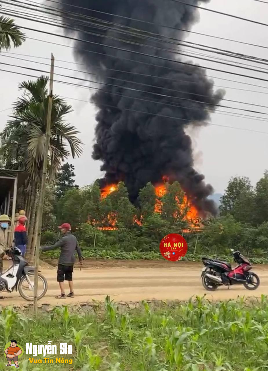 NỘI BÀI LÀO CAI SÁNG NAY TÀI XẾ TV TẠI CHỖ