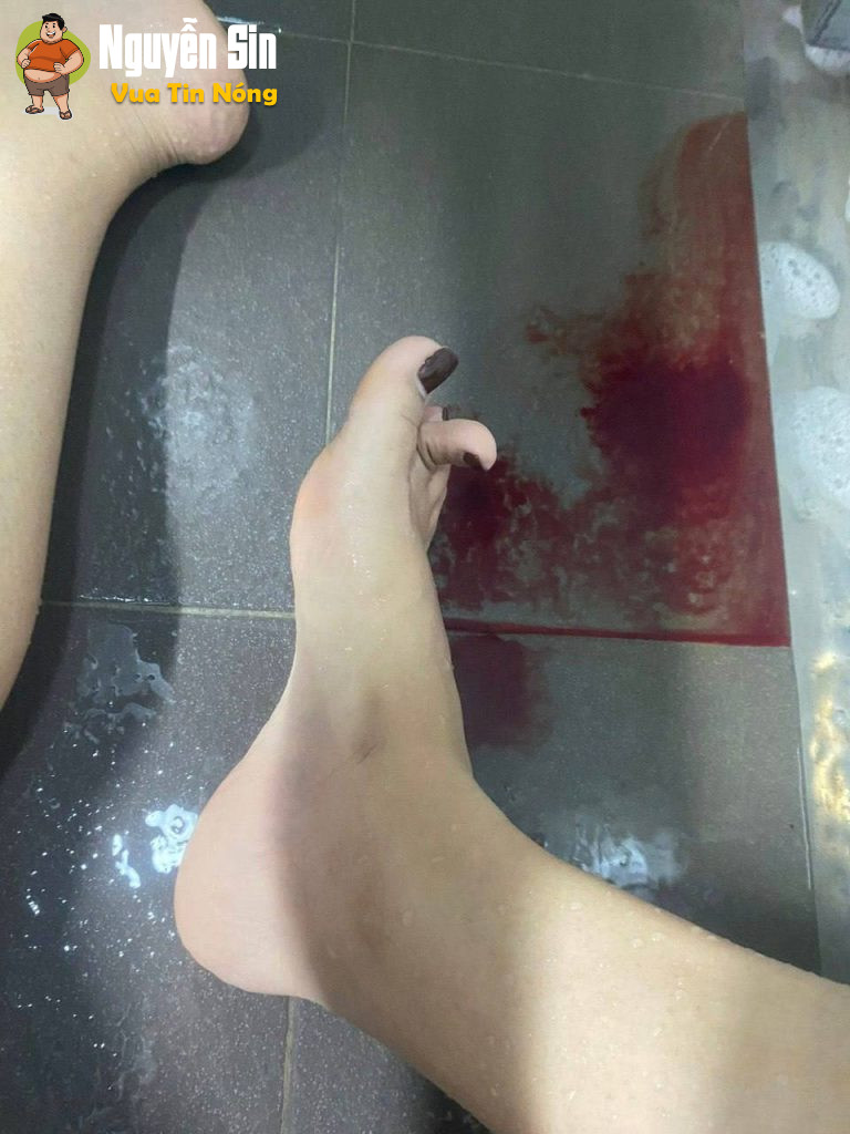 Cô gái gặp