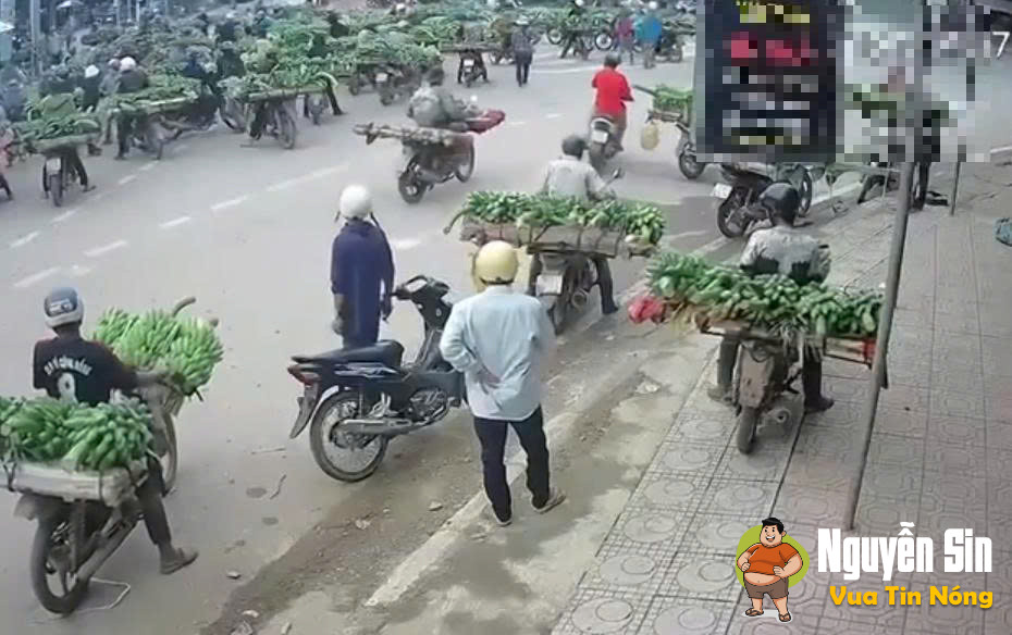 X€ mâ’t thă’ng la0 và0 chợ. Khj€’n 3ng TV tại Tân Long – Quảng Trị