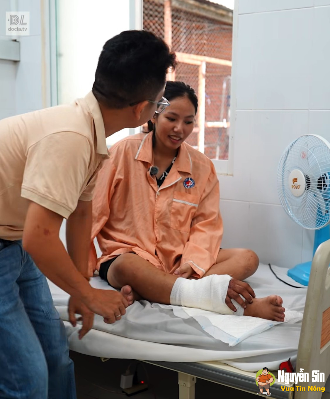 Các bác sĩ đã ghép tạm bàn tay vào chân Các bác sĩ đã ghép tạm bàn tay vào chân