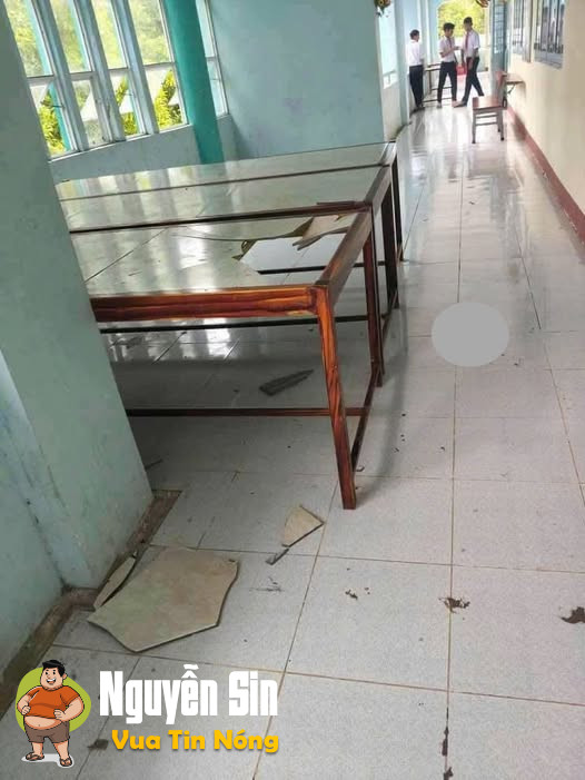 Phủ Lý – Đồng Nai: hs leo lên bàn gạch Phủ Lý – Đồng Nai: hs leo lên bàn gạch