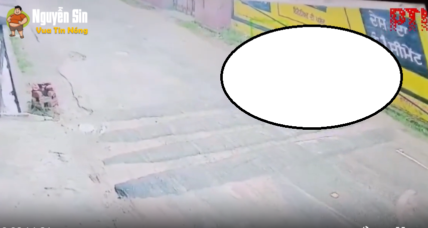 Người đi xe đ@p kh0ng qu@ kh0i..