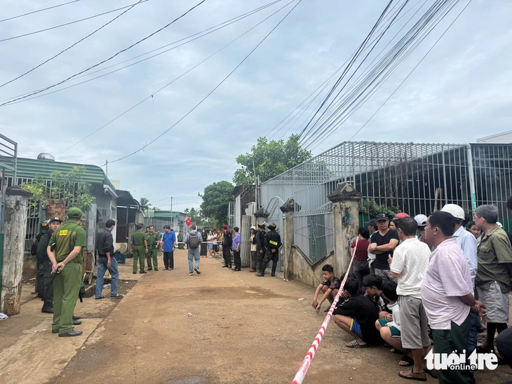 Nghi phạm gây thảm án tại Đắk Lắk bị bắt cùng nhiều gói ma túy, xin được dùng ‘cho đỡ vã’