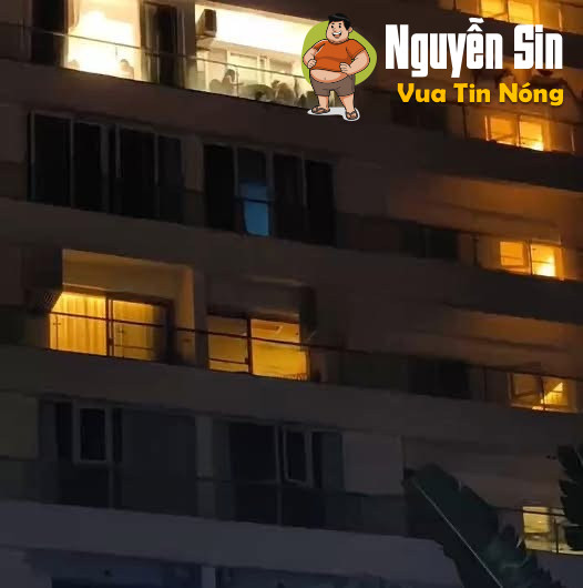 Thằn lằn bám kính đây hả ae
