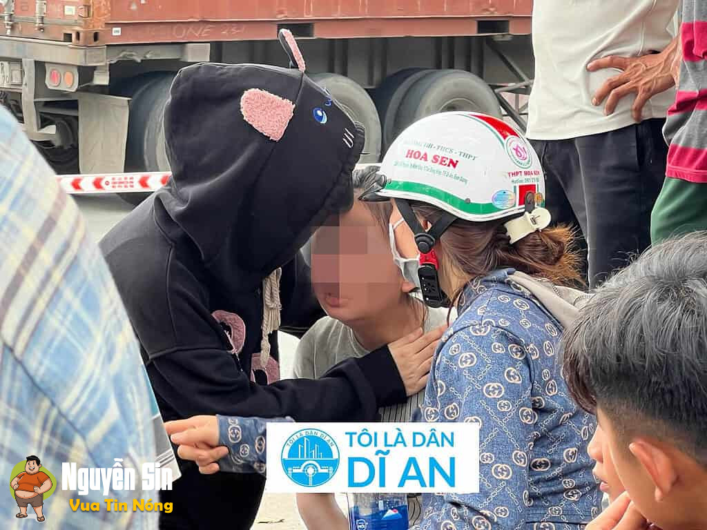 DĨ AN – Tội nghiệp, người mẹ ra đi trước mặt con gái