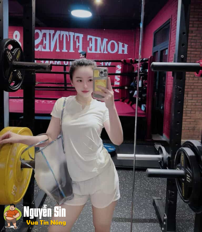 (Cập nhật) Clip lạnh nhất lúc này, 1 tiktoker live 44