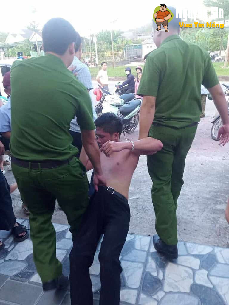 Độc lạ Thanh Hóa: thanh niên nhọ nhất h@nhTjnh