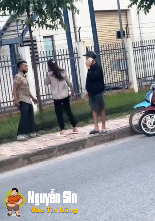 ĐẶC SẢN “KHU CÔNG NGHIỆP”.. 2anh đạp chung 1xe đạp =))) ĐẶC SẢN “KHU CÔNG NGHIỆP”.. 2anh đạp chung 1xe đạp =)))