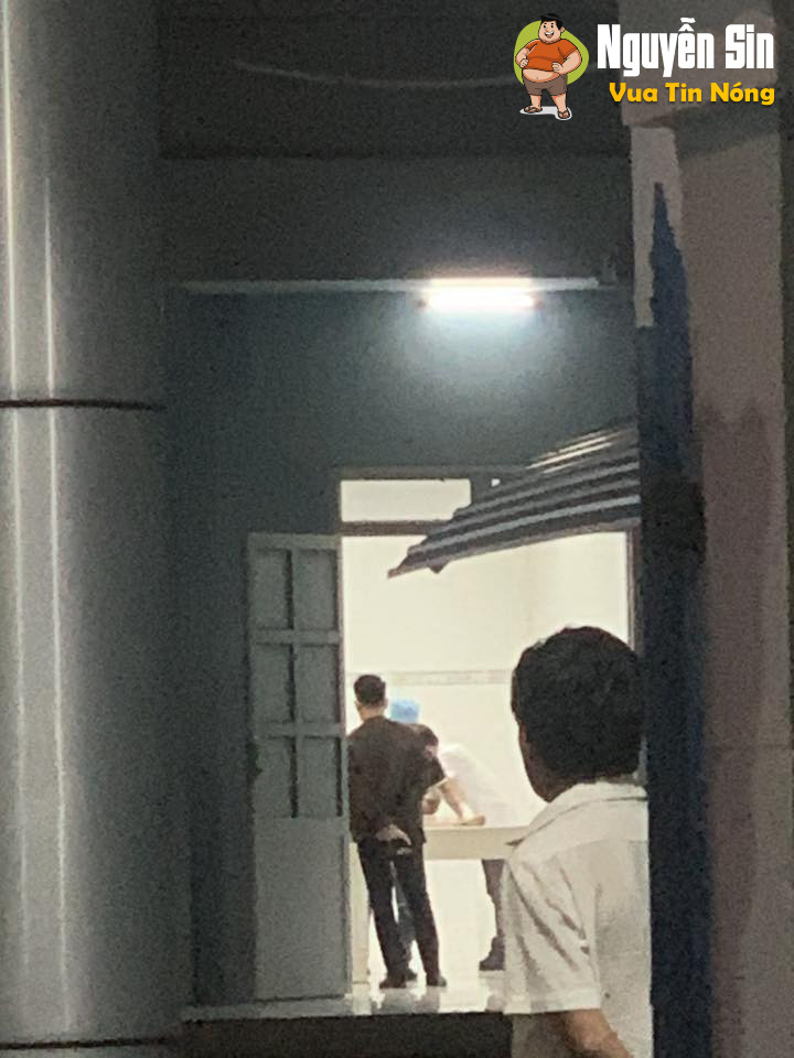 Thanh niên 16 tuổi bị sathại vô cớ trên cầu Dục Thanh chỉ vì một cái nhìn Thanh niên 16 tuổi bị sathại vô cớ trên cầu Dục Thanh chỉ vì một cái nhìn