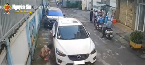Bà cô gài đinh vào xe đỗ bên kia đường cãi “đó không phải tôi, không phải tôi đâu”. Bà cô gài đinh vào xe đỗ bên kia đường cãi “đó không phải tôi, không phải tôi đâu”.