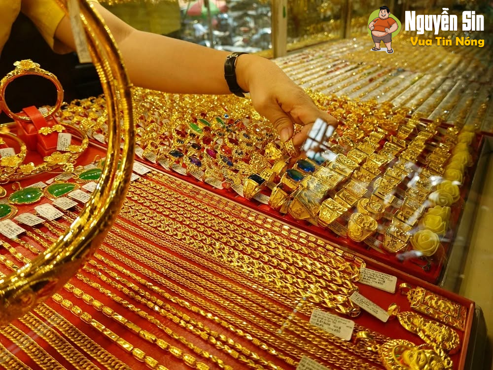 Giá vàng ghi nhận mức sụt giảm tồi tệ nhất trong nhiều năm Giá vàng ghi nhận mức sụt giảm tồi tệ nhất trong nhiều năm