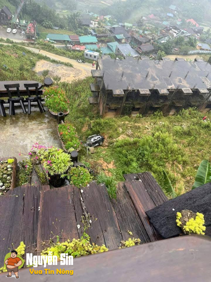 đường đi Cát Cát, Sapa. Mong xe phía trước không sao.