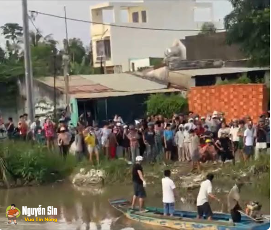 Bình khánh,Cần Giờ,TPHCM: phát hiện 1thithe đang phanhuy