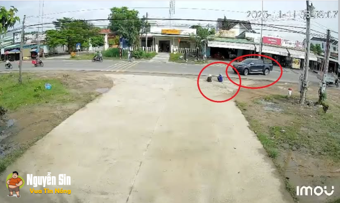 trên quốc lộ 55, đoạn trước trụ sở UBND xã Sơn Mỹ (thôn Gò Găng, xã Sơn Mỹ, tỉnh Lâm Đồng) đã xảy ra một vụ tai nạn khiến một trong hai nạn nhân tv.