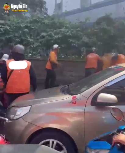 Phan Xích Long tài xế shoppe hẹn nhau ra thanh toán!